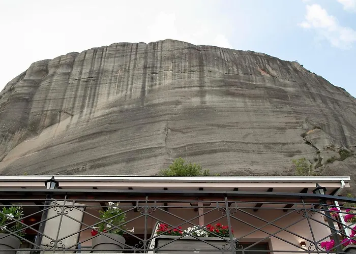 Villa Under The Rocks Meteora Panoramic View *