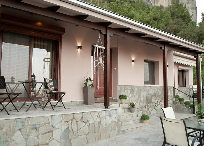 Villa Under The Rocks Meteora Panoramic View