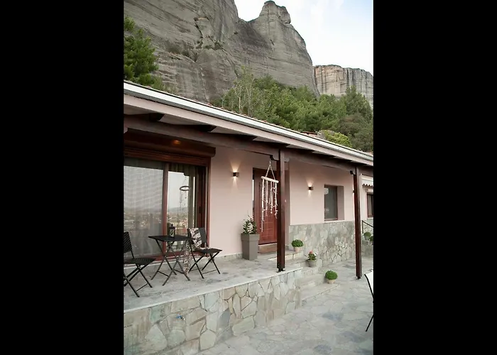 Villa Under The Rocks Meteora Panoramic View *